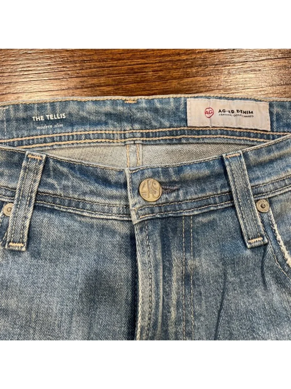 AG Tellis Modern Slim Jean Mens 32x33 Stretch Light Blue Faded Distressed Ripped